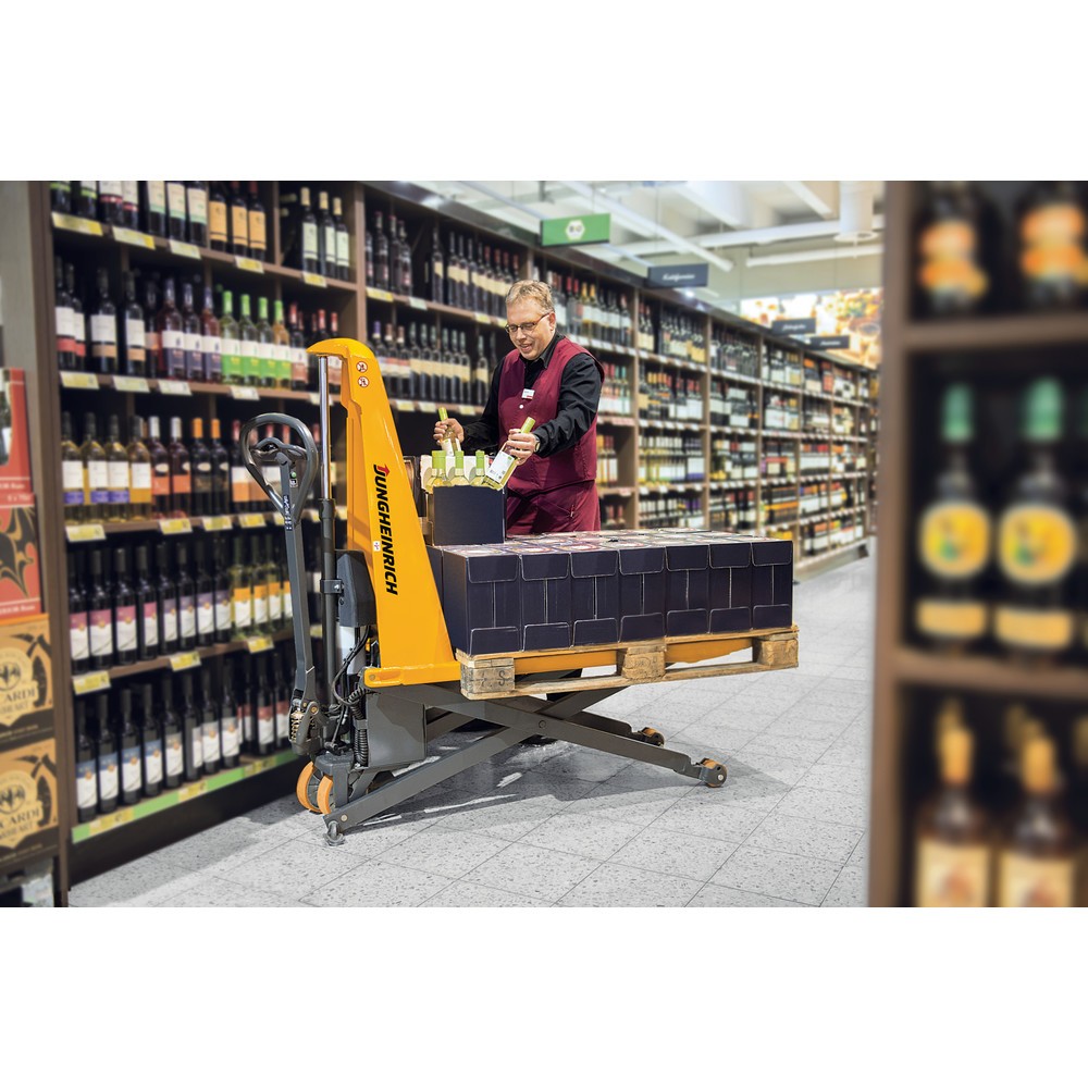 Produktabbildung Nr. 5: Jungheinrich AMX 10 scissor lift pallet truck, load capacity 1,000 kg, solid rubber / nylon